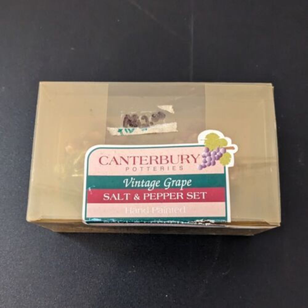 Canterbury Potteries Vintage Grape Salt And Pepper Shaker Set IOB Distressed Box